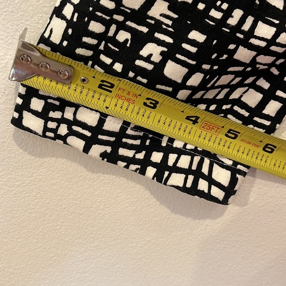 Chico’s Ladies Tunic, Black and White Stretch Knit, size XXL (4) - Picture 6 of 9